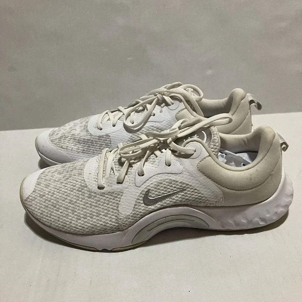 Nike Womens Renew In Season TR 11 DA1349-101 White Running Shoes Sneakers Sz 8.5